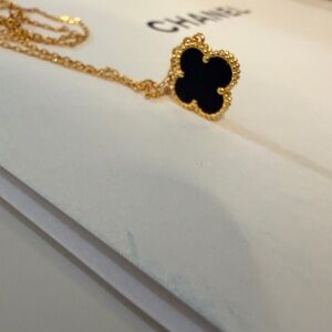 Elegant Black and Gold Pendant Necklace